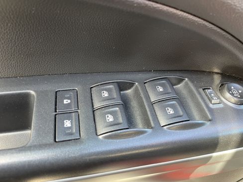 Used 2016 Chevrolet Colorado LT w/ LT Convenience Package image 17