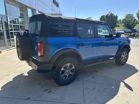 Used 2022 Ford Bronco Big Bend AWD/4WD image 3