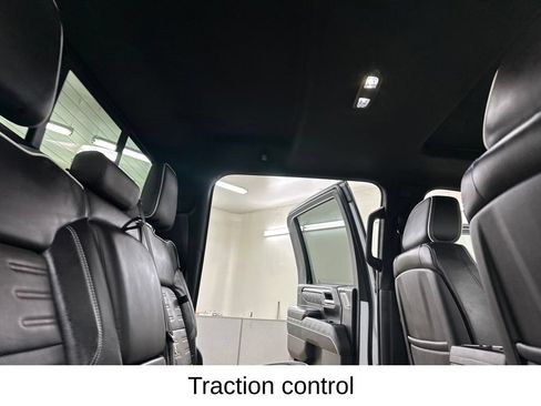 Used 2025 GMC Sierra 2500 AT4X AWD/4WD image 31