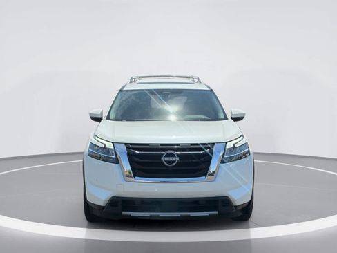 Used 2023 Nissan Pathfinder Platinum AWD/4WD image 8