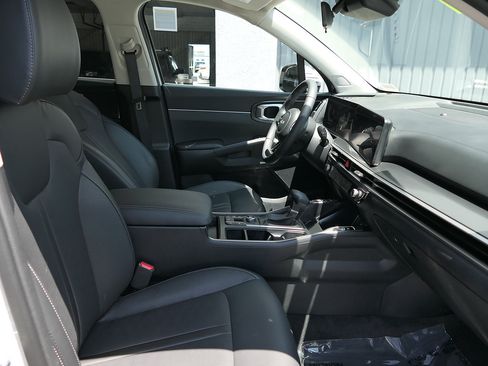 Used 2025 Kia Sorento S AWD/4WD image 27