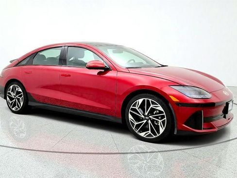 Used 2025 Hyundai Ioniq 6 Limited RWD image 3