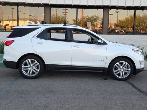 Used 2018 Chevrolet Equinox Premier image 11