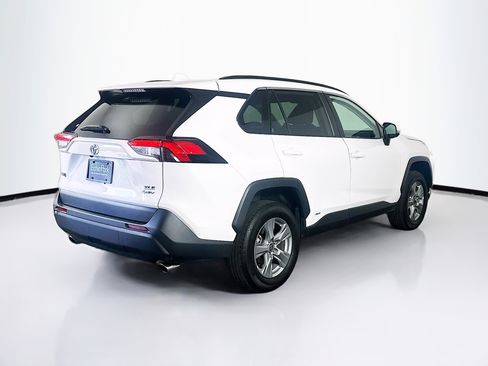 Used 2025 Toyota RAV4 XLE image 9