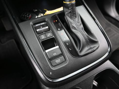 Certified 2024 Honda CR-V LX image 28