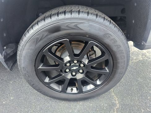 Used 2020 Chevrolet Colorado LT w/ Colorado RST Special Edition RWD image 10