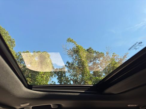 New 2025 Jeep Grand Cherokee Laredo X w/ Luxury Tech Group I image 10