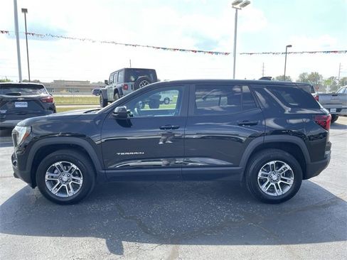 Used 2025 GMC Terrain Elevation image 2