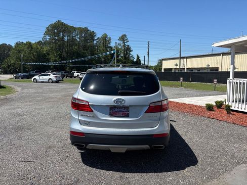 Used 2016 Hyundai Santa Fe Limited FWD image 6