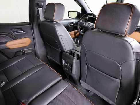 Used 2024 GMC Canyon AT4 w/ AT4 Premium Package image 42