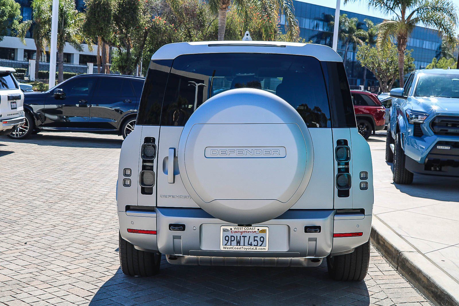 Used 2025 Land Rover Defender 130 X AWD/4WD image 8
