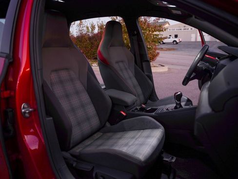 Used 2022 Volkswagen GTI S image 29