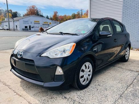 Used 2013 Toyota Prius C Two image 1