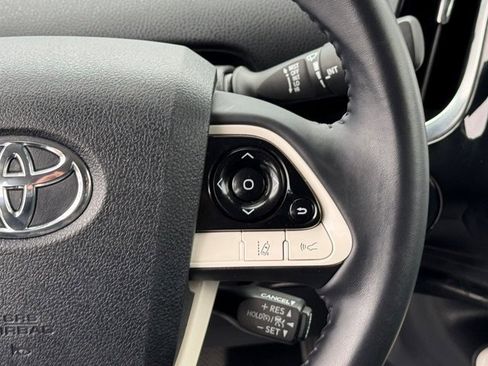 Used 2019 Toyota Prius Prime Premium image 23