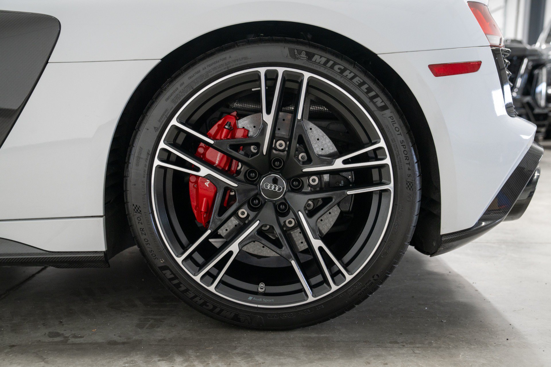 Used 2020 Audi R8 V10 performance AWD/4WD image 10