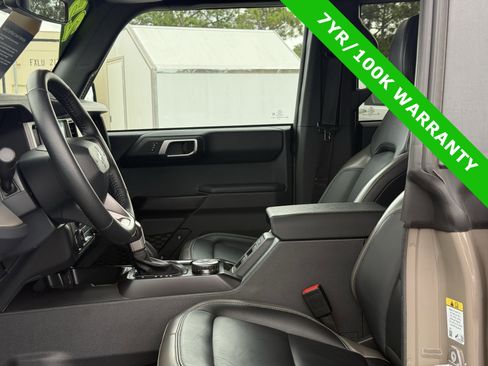 Certified 2025 Ford Bronco Outer Banks w/ Sasquatch Package image 19