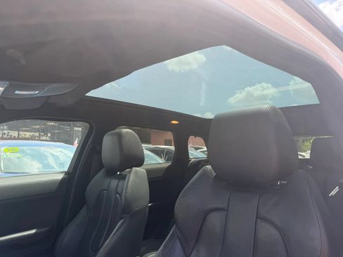 Used 2015 Land Rover Range Rover Evoque Pure Plus AWD/4WD image 9