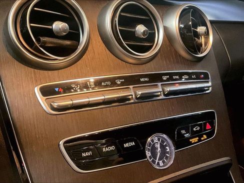 Used 2021 Mercedes-Benz C 300 4MATIC Sedan image 18