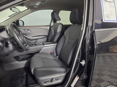 Used 2021 Nissan Rogue SV FWD image 9