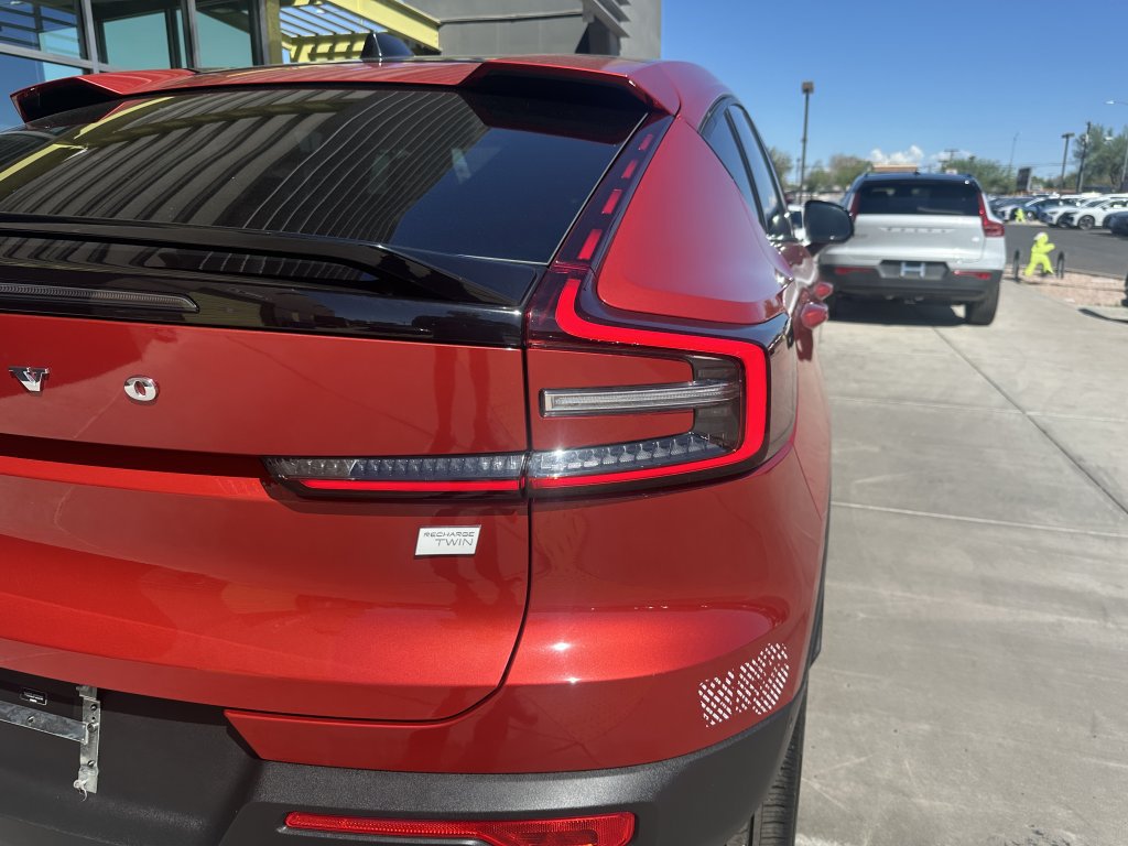 Used 2023 Volvo C40 P8 Recharge Plus AWD/4WD image 13