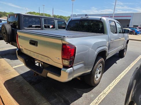 Used 2023 Toyota Tacoma SR AWD/4WD image 10