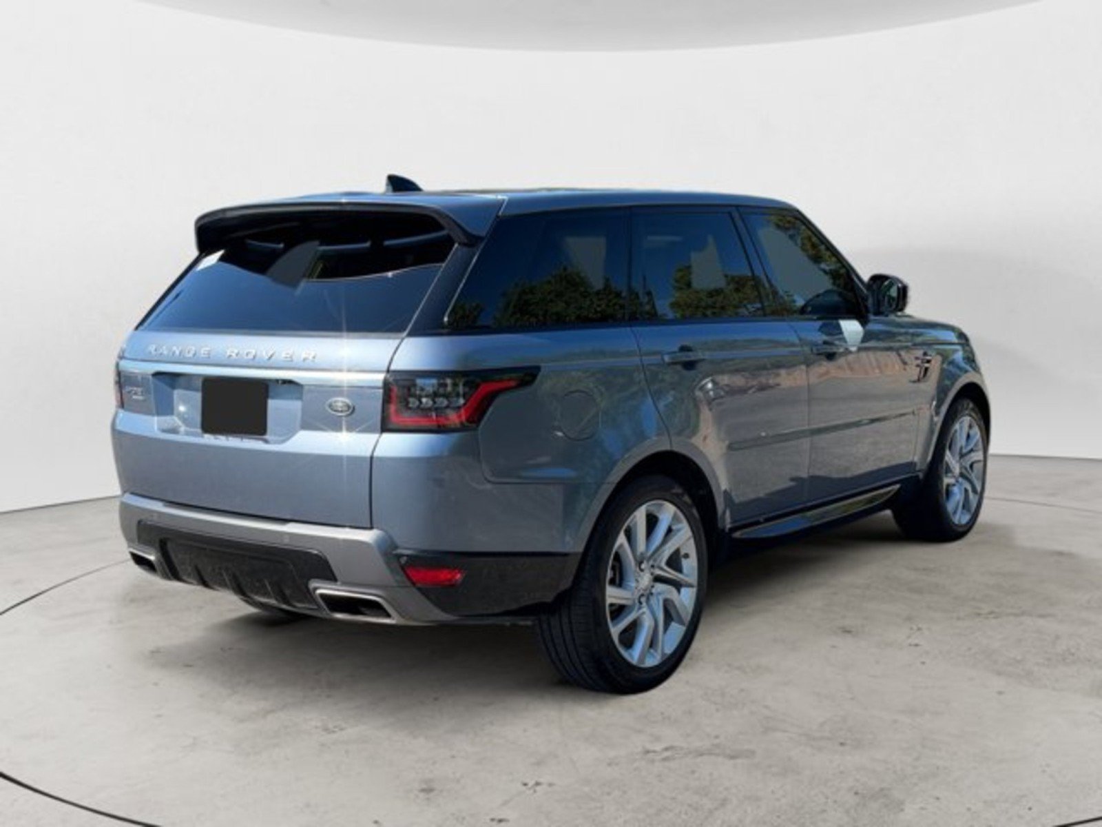 Used 2019 Land Rover Range Rover Sport HSE AWD/4WD image 4