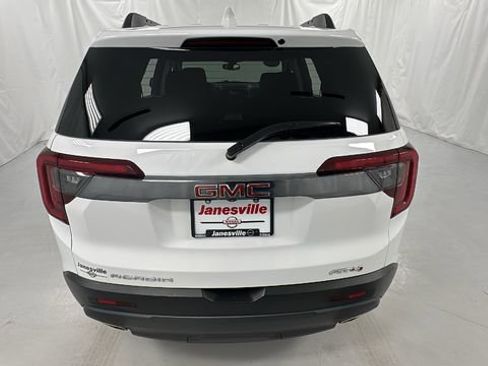 Used 2023 GMC Acadia AT4 image 4