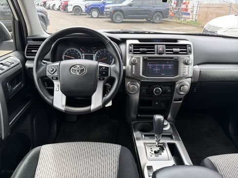 Used 2016 Toyota 4Runner SR5 AWD/4WD image 12