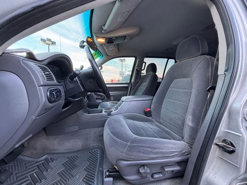 Used 2003 Ford Explorer XLT image 10