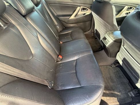 Used 2011 Toyota Camry SE image 29