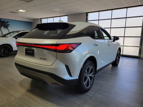 Certified 2023 Lexus RX 350 Premium w/ Accessory Package (Z1) FWD image 6