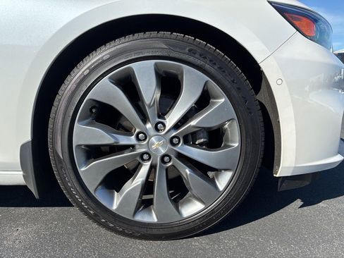 Used 2016 Chevrolet Malibu Premier w/ Driver Confidence Package II image 12