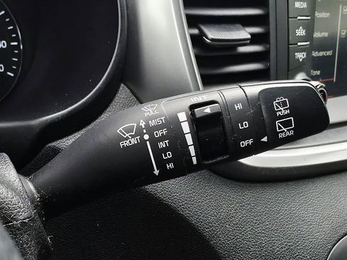 Used 2020 Kia Sorento LX w/ LX I4 Convenience Package FWD image 30