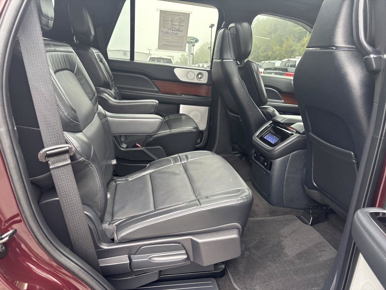 Used 2023 Lincoln Navigator Reserve AWD/4WD image 14