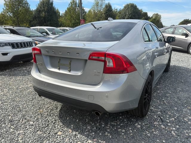 Used 2011 Volvo S60 T6 AWD/4WD image 5