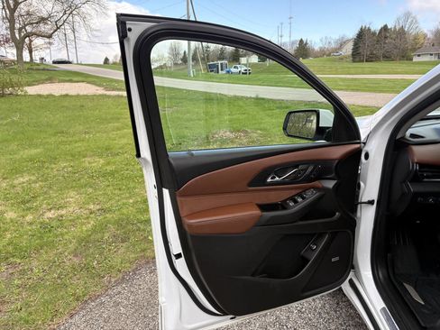 Used 2019 Chevrolet Traverse High Country w/ LPO, Floor Liner Package AWD/4WD image 9