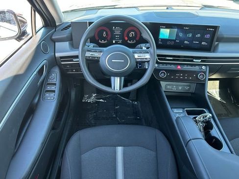 Used 2025 Hyundai Sonata SEL FWD image 29