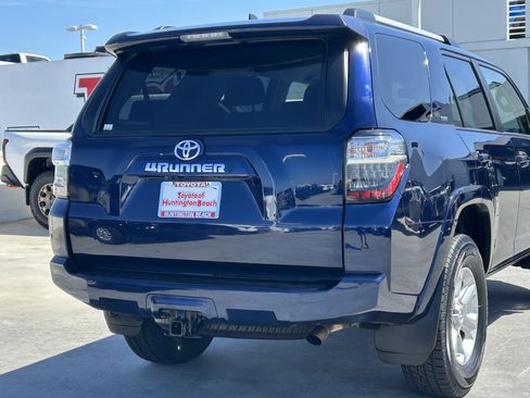 Certified 2024 Toyota 4Runner SR5 AWD/4WD image 4