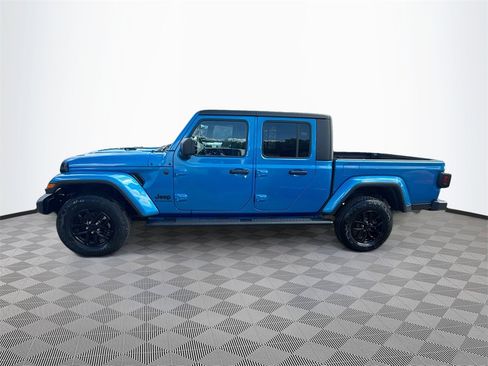 Used 2022 Jeep Gladiator Sport image 8