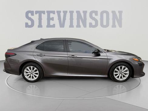 Used 2020 Toyota Camry LE w/ Carpet Mat Package FWD image 6