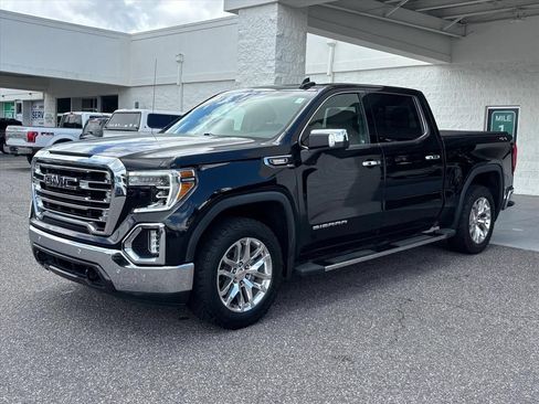 Used 2021 GMC Sierra 1500 SLT w/ SLT Premium Plus Package AWD/4WD image 23