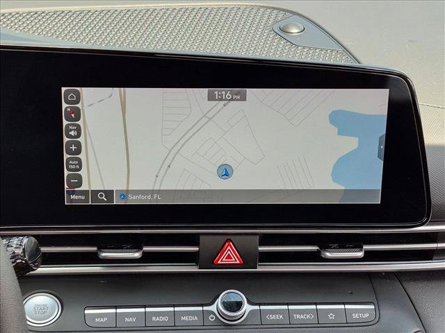 Used 2024 Hyundai Elantra SEL FWD image 13