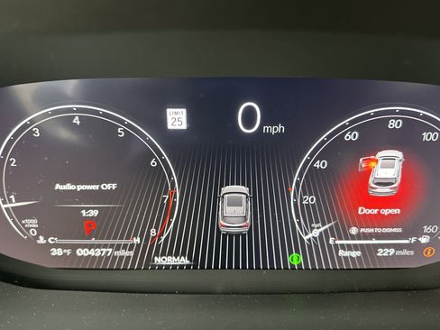 Certified 2025 Acura MDX SH-AWD w/ Technology Package image 11