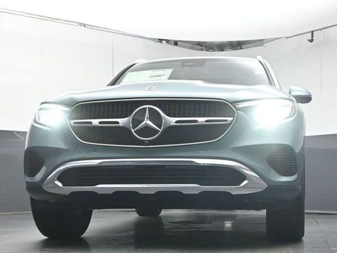 Used 2026 Mercedes-Benz GLC 300 image 35