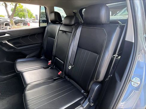 Used 2024 Volkswagen Tiguan SE image 20