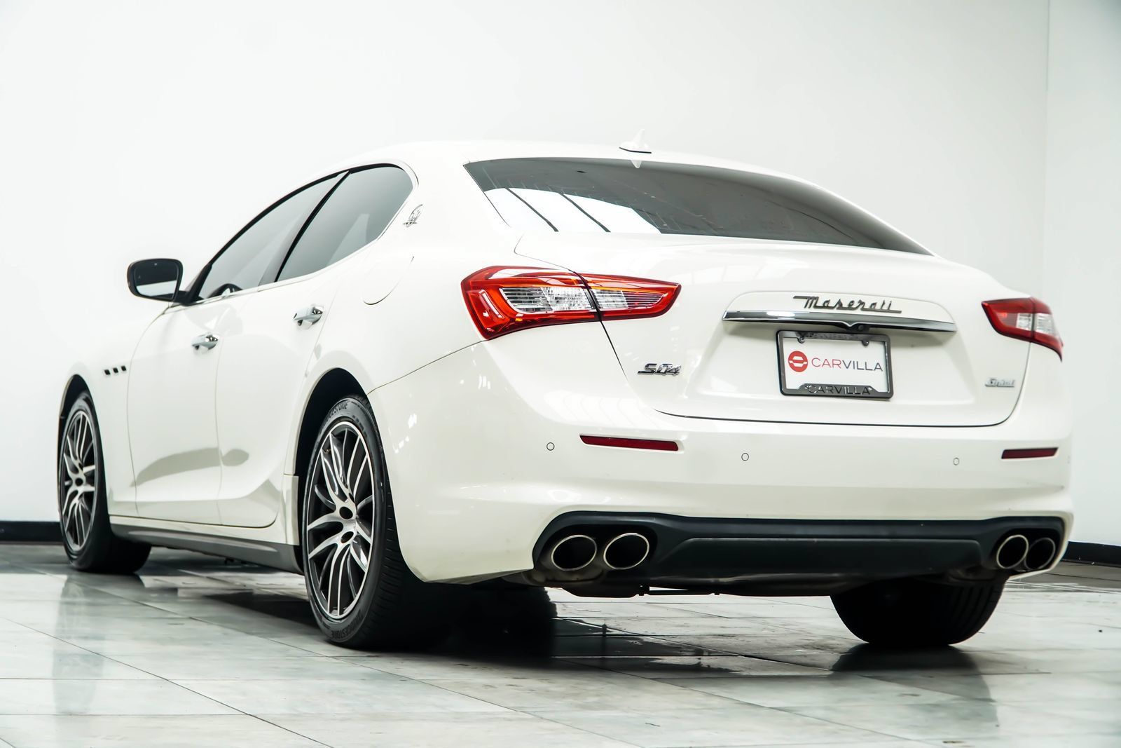 Used 2019 Maserati Ghibli S Q4 AWD/4WD image 12