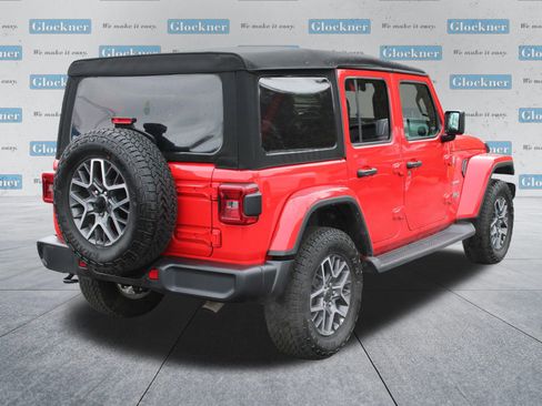 Used 2024 Jeep Wrangler Unlimited Sahara AWD/4WD image 6