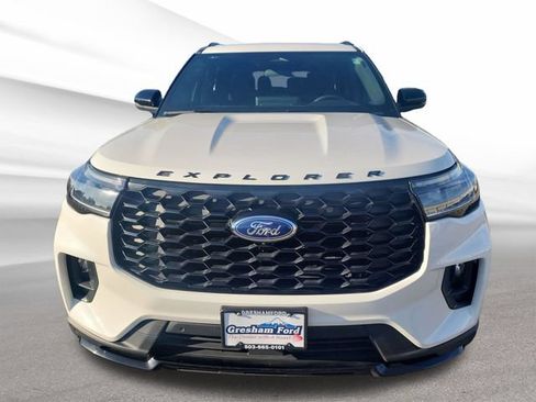 Used 2025 Ford Explorer ST-Line AWD/4WD image 8