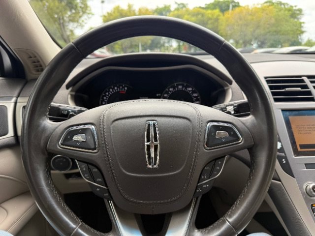 Used 2019 Lincoln MKZ Premiere FWD image 27