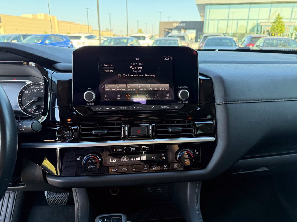 Used 2025 Nissan Pathfinder SV AWD/4WD image 13